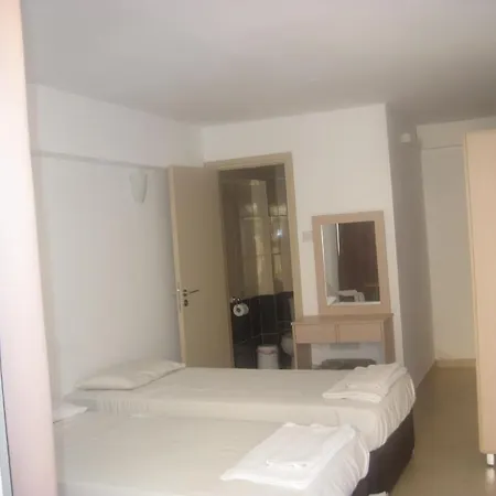 安茅斯公寓式酒店 3* 圣纳帕