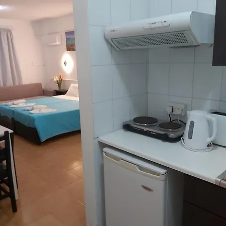 A Maos Apart Otel 3*